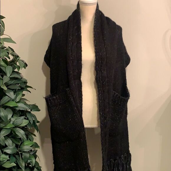 Large Pocket Scarf!!! - Picture 2 of 4
